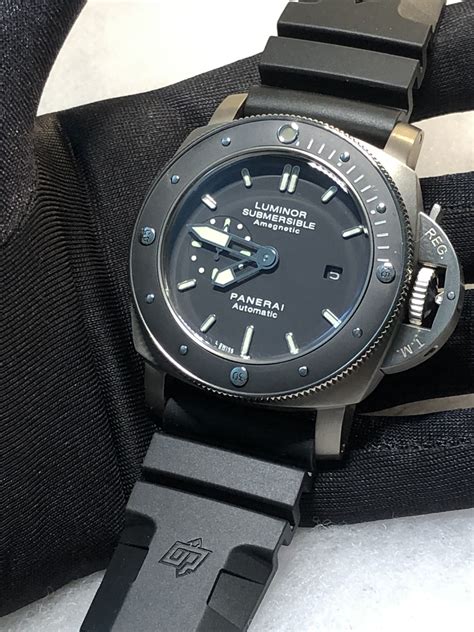 PAM 1389: Panerai's antimagnetic titanium diver 